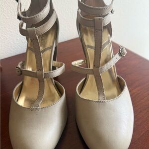 Seychelles Beige Strappy Heels
